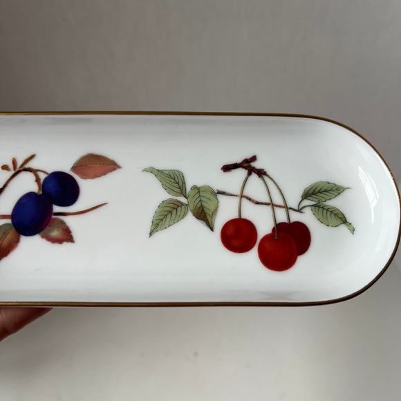 EVERHAM ROYAL WORCESTER Olive or Candy Dish 9" Gold Trimmed Berries England - Picture 3 of 12